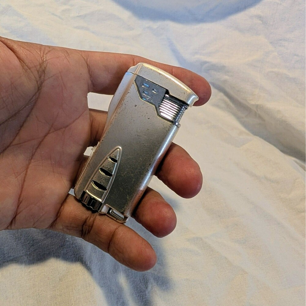 Sci-Fi Elegant Design Refillable Pocket Cool Lighter